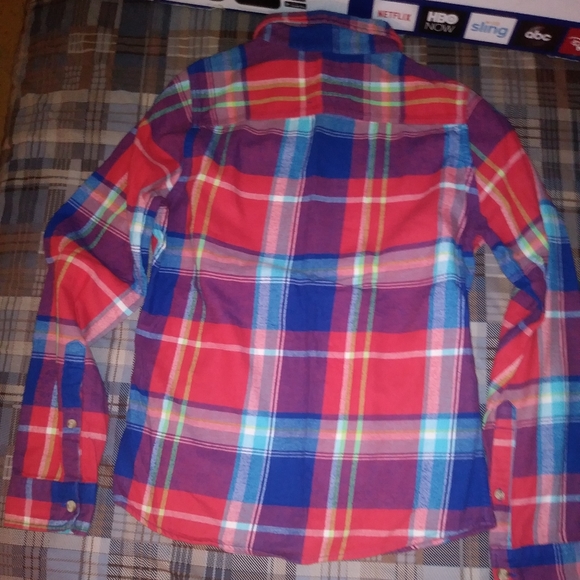 Hollister💕Red plaid Flannel💙 - Picture 3 of 5